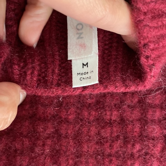 Aritzia Judith Cashmere Sweater Burgundy - Picture 4 of 7
